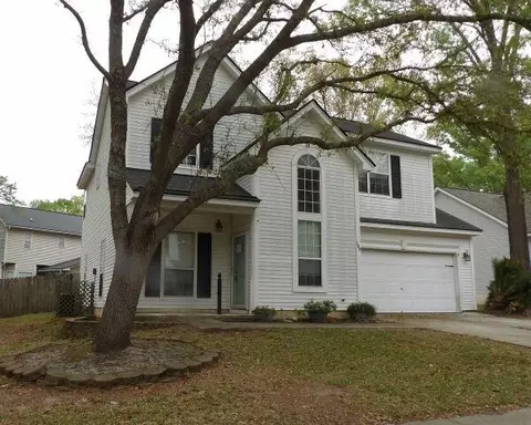 105 Fairbury Dr, Goose Creek, SC 29445