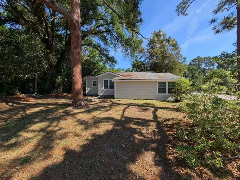 107 Converse St, Walterboro, SC 29488