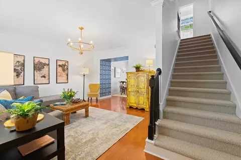 43 St Margaret St #C, Charleston, SC 29403