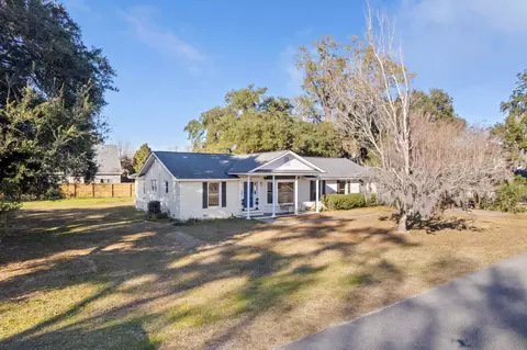 1822 Mallard Cir, Moncks Corner, SC 29461