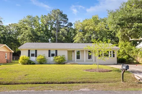 1317 White Dr, Charleston, SC 29407