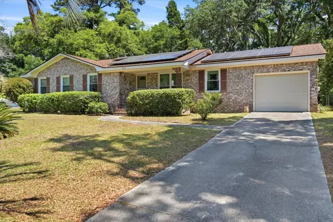 5312 Chantilly Ln, North Charleston, SC 29418