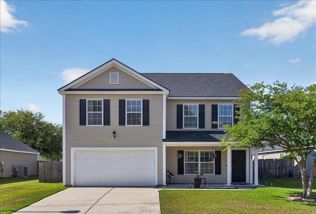 102 Vinca Dr, Goose Creek, SC 29445