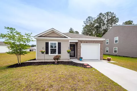 506 Shady Maple St, Moncks Corner, SC 29461