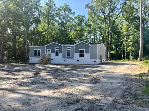 8725 Cottageville Hwy, Cottageville, SC 29435