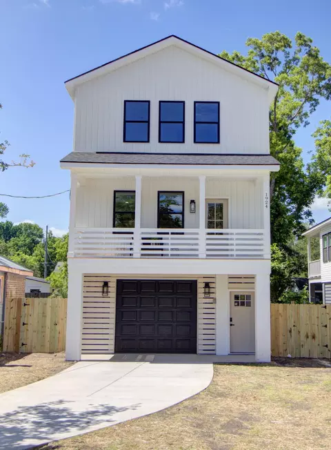 1924 Redwood St, North Charleston, SC 29405
