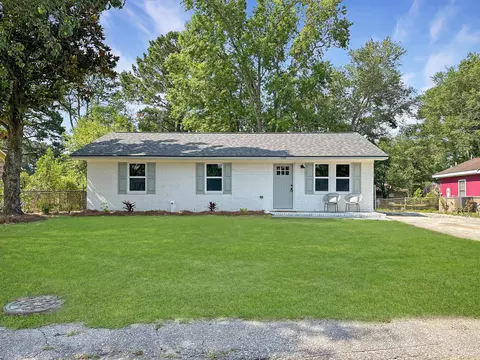 106 Fripp Ln, Summerville, SC 29483