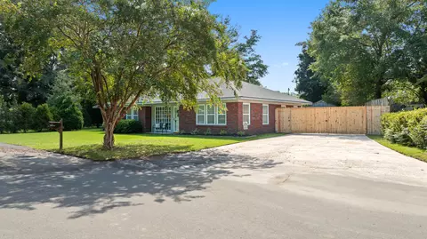 106 Goodwin St, Moncks Corner, SC 29461