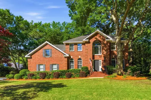 686 Cain Dr, Mount Pleasant, SC 29464
