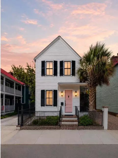 34 Rose Ln, Charleston, SC 29403