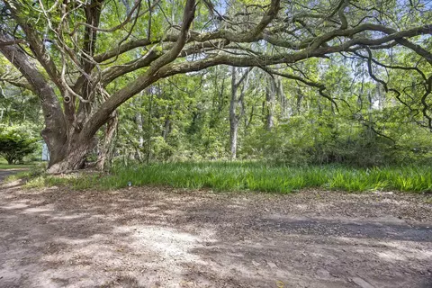 2496 Boy Scout Rd, Wadmalaw Island, SC 29487