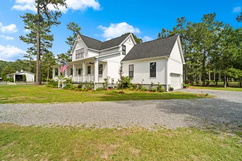 Exterior - 115 Chancing Bye Ln, Huger, SC 29450 photo 5 of 20