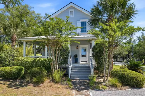 1220 Middle St, Sullivans Island, SC 29482