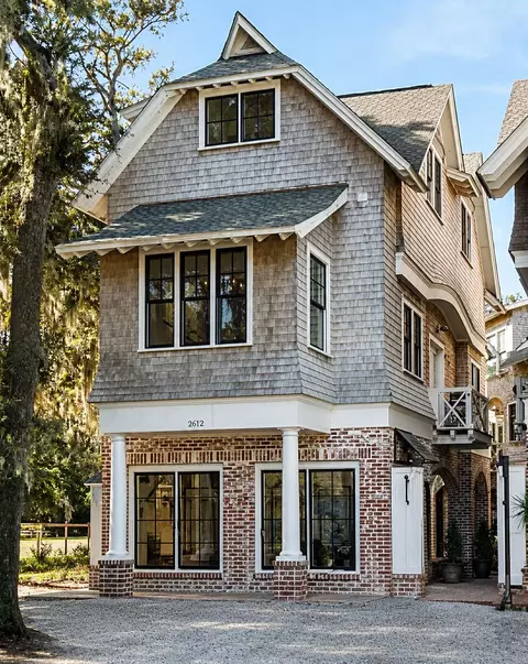 1612 W Paris Ave, Port Royal, SC 29935