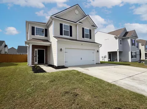 130 Hyrne Dr, Goose Creek, SC 29445