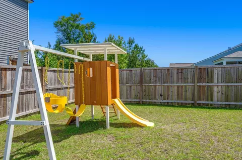 Exterior - 422 Ambrose Dr, Summerville, SC 29486 photo 7 of 9