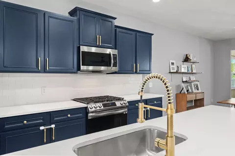 Kitchen - 422 Ambrose Dr, Summerville, SC 29486 photo 5 of 6