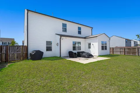Exterior - 422 Ambrose Dr, Summerville, SC 29486 photo 5 of 9