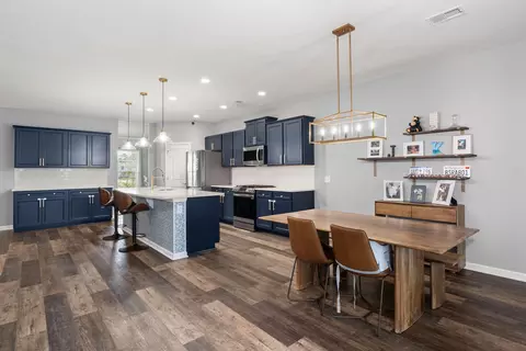Kitchen - 422 Ambrose Dr, Summerville, SC 29486 photo 6 of 6