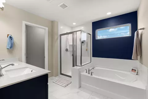 Bath - 422 Ambrose Dr, Summerville, SC 29486 photo 2 of 3