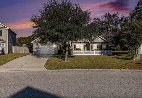 504 Savannah River Dr, Summerville, SC 29485