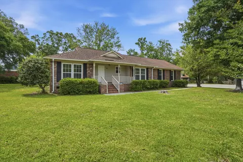 101 Hanover Ct, Summerville, SC 29485