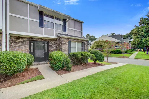 2932 Cathedral Ln, Charleston, SC 29414