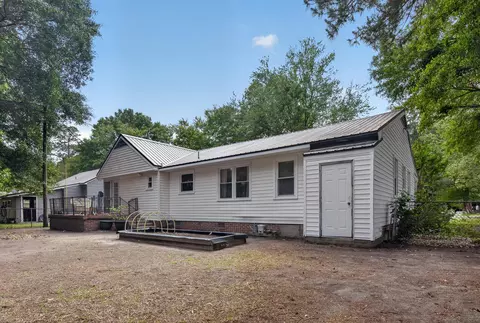 Exterior - 206 N Winter St, Moncks Corner, SC 29461 photo 6 of 9
