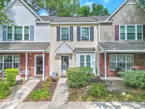 8124 Shadow Oak Dr, North Charleston, SC 29406