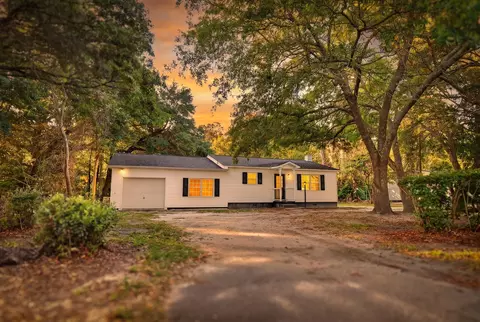 727 Levee Dr, Moncks Corner, SC 29461