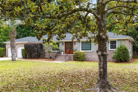 2849 S Palmer Dr, Charleston, SC 29414