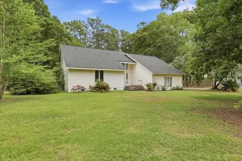 117 Queensbury Cir, Goose Creek, SC 29445