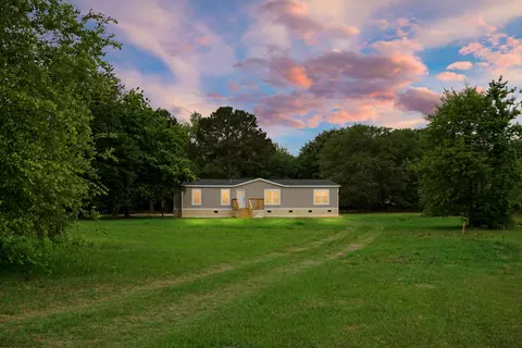 306 Michelle St, Eutawville, SC 29048