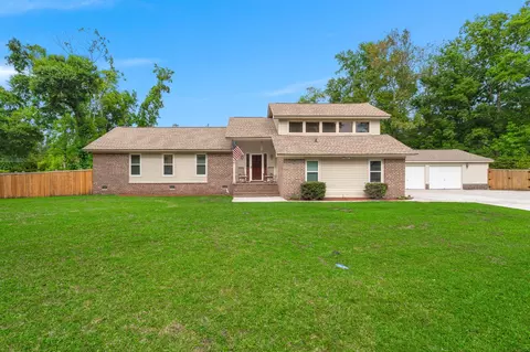 104 Medway Sq, Summerville, SC 29485