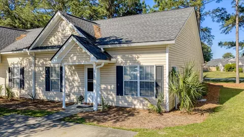 7360 Suncatcher Dr, Hanahan, SC 29410