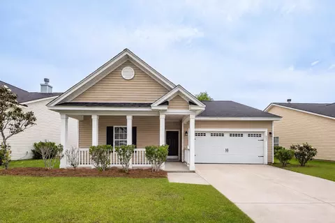321 Killarney Trl, Moncks Corner, SC 29461