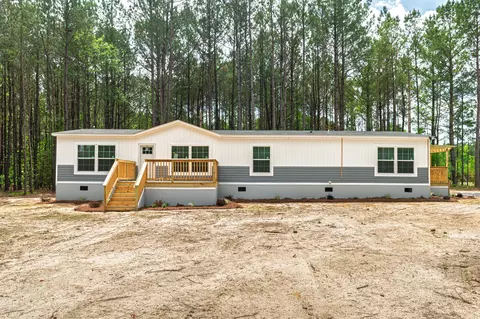 147 Bonanza Dr, Eutawville, SC 29048