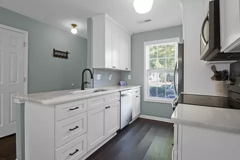 329 Reagan Dr, Summerville, SC 29486