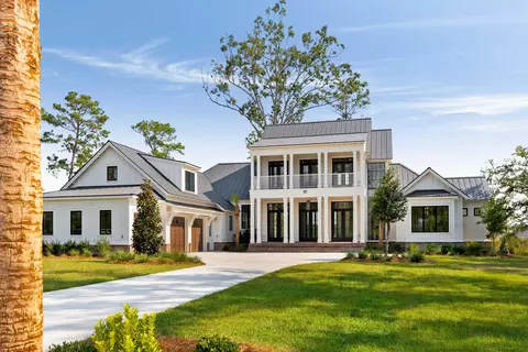 4368 Lady Banks Ln, Ravenel, SC 29470