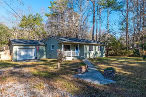 1260 Ridge Rd, Ridgeville, SC 29472