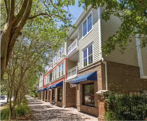 280 Seven Farms Dr UNIT 202, Charleston, SC 29492