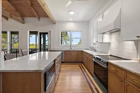252 Pelican Flight Dr, Dewees Island, SC 29451