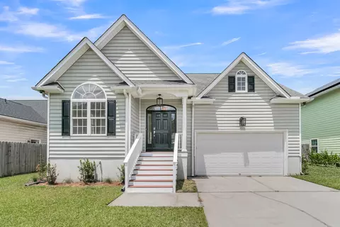 112 Brightwood Dr, Huger, SC 29450
