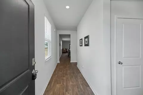 Entry Way - 493 Cedarview Rd, Summerville, SC 29486 photo 1 of 6