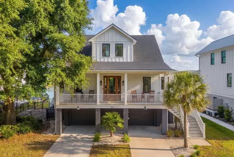 1421 Appling Dr, Mount Pleasant, SC 29464