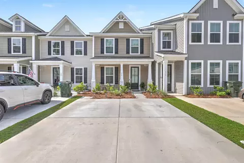 378 Green Fern Dr, Summerville, SC 29483