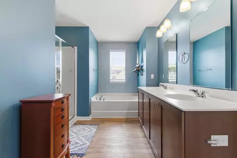 Bath - 4904 Commodity Way, Ladson, SC 29485 photo 3 of 5