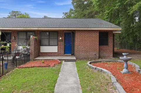 7915 Dutch Ct, North Charleston, SC 29420