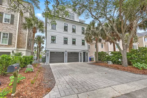 30 Morgan Dr, Isle Of Palms, SC 29451