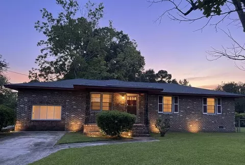 1300 White Dr, Charleston, SC 29407